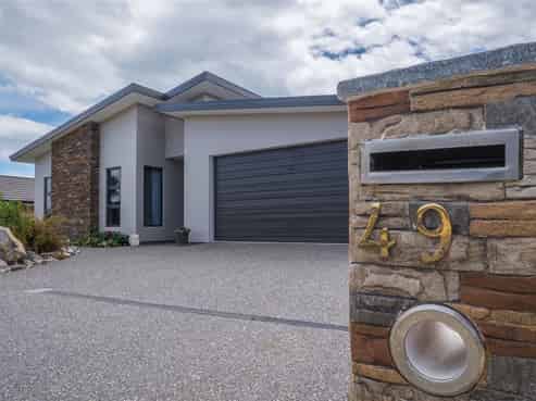 49 Fairose Drive, Richmond