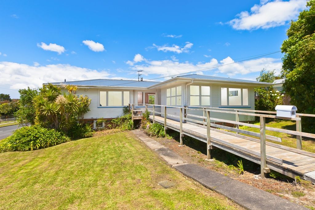 Property value 40 Rosier Road, Glen Eden realestate.co.nz