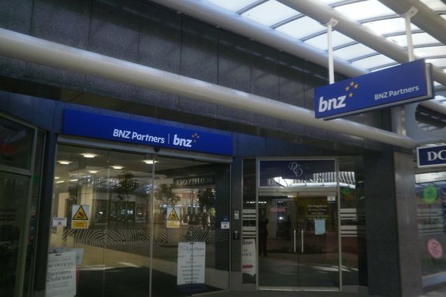 For lease Level 6/1 Hartham Place North, Porirua realestate.co.nz