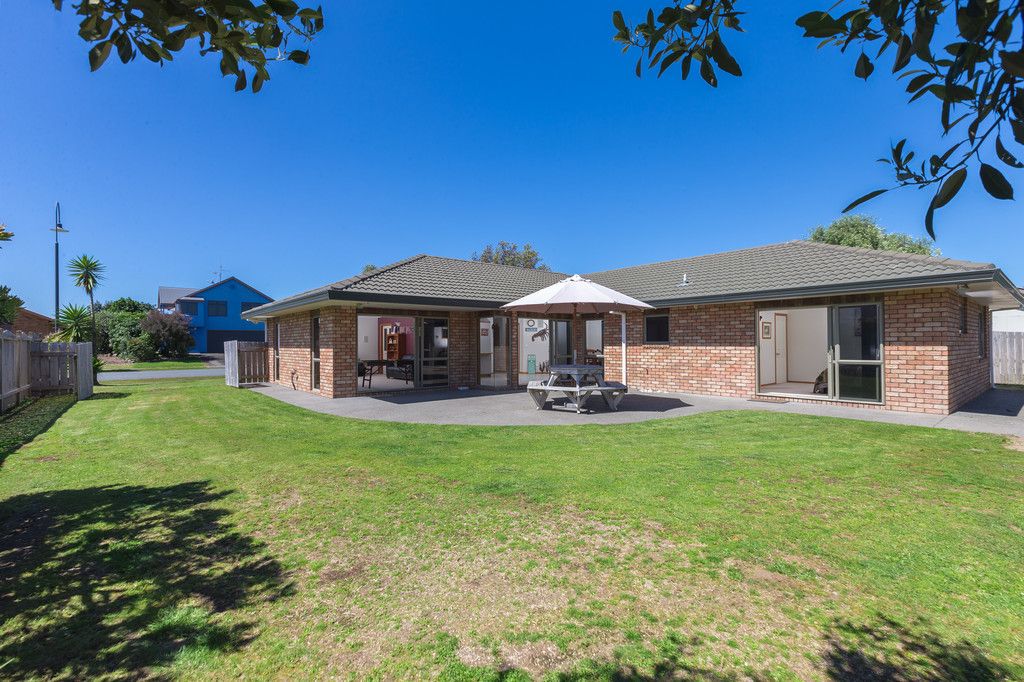 Property value 54 Papaunahi Road, Waihi Beach realestate.co.nz