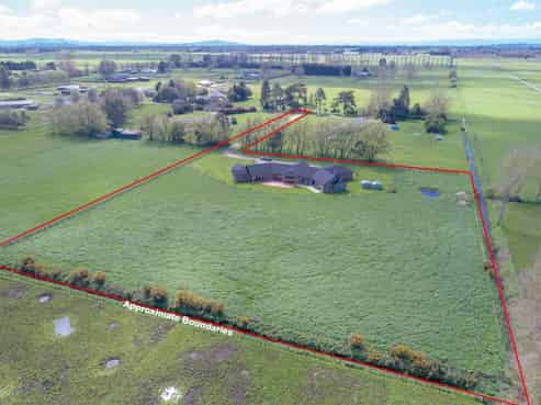 184B Holland Road, Puketaha