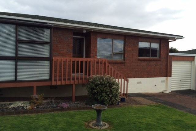 For rent 2 Bedroom Unit - Milford - realestate.co.nz