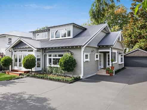 108 Glandovey Road, Strowan