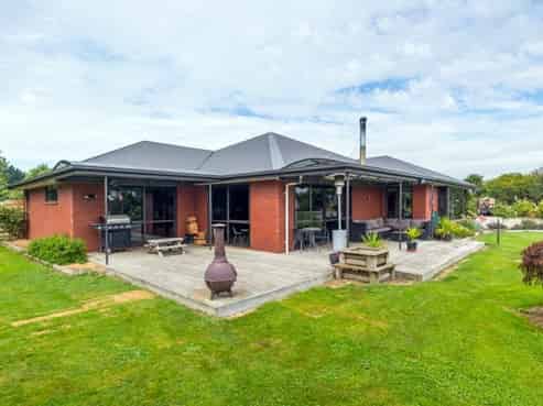 150 Timaru-temuka Highway, Levels