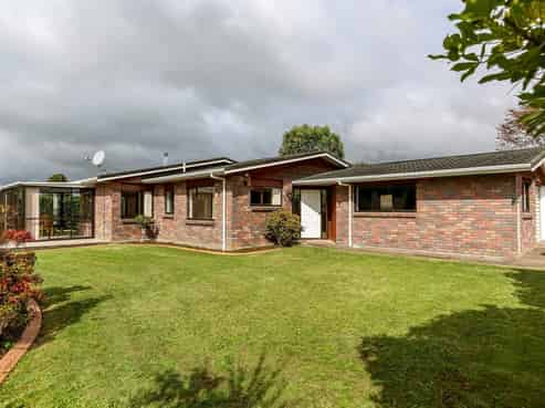 64 Heta Road, Highlands Park