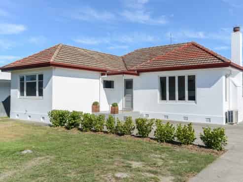 105 Mayfair Avenue, Mayfair