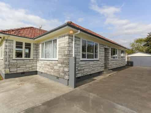 19 Walsh Road, Westown