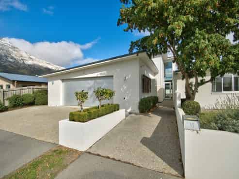 31 Hope Avenue, Lake Hayes Estate