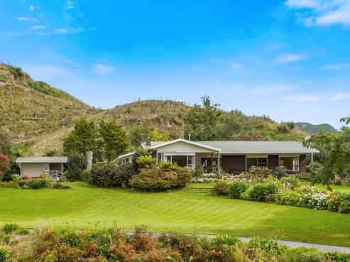 912 Poutakataka Road, Atiamuri