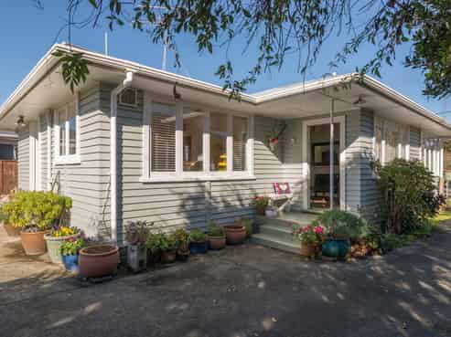 18 Pukeko Street, Hillcrest