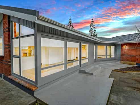 2 Rocking Horse Road, Southshore