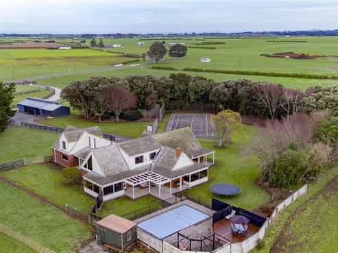 1306 Normanby Road, Manaia