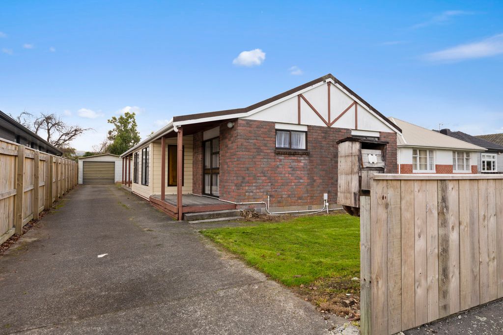 Property value 44 Gibbons Street, Upper Hutt realestate.co.nz