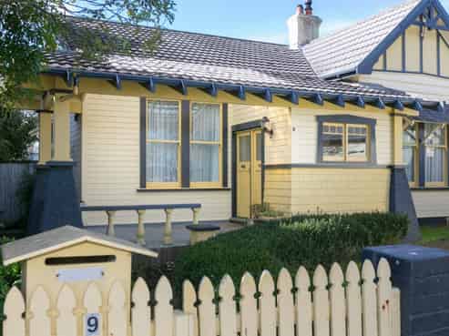 9 Sanders Avenue, Westown