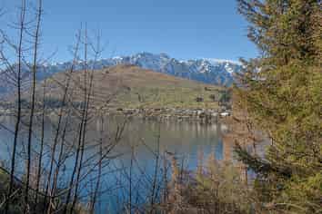 279, 285, 297 Frankton Rd, Queenstown