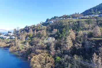 279, 285, 297 Frankton Rd, Queenstown