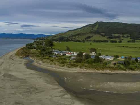 1190 Collingwood-puponga Main Road, Pakawau