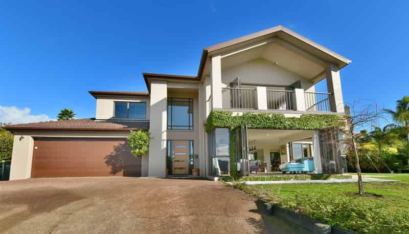 16 Rakau Views, Orewa