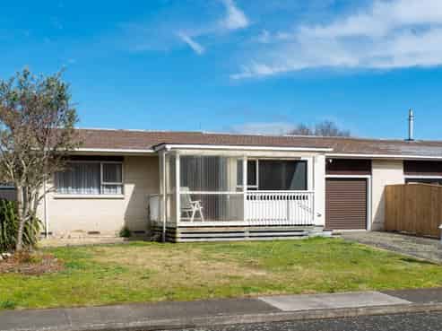 5 Glenbank Road, Te Awanga