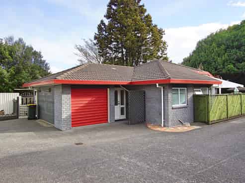 2/348 Great South Road, Opaheke