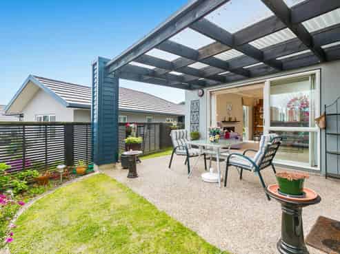 12 Bridgewater Way, Pyes Pa