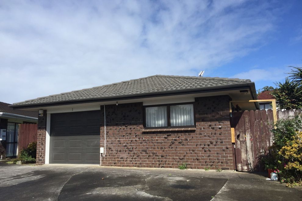 For rent Three Bedroom Family House In Central Papatoetoe