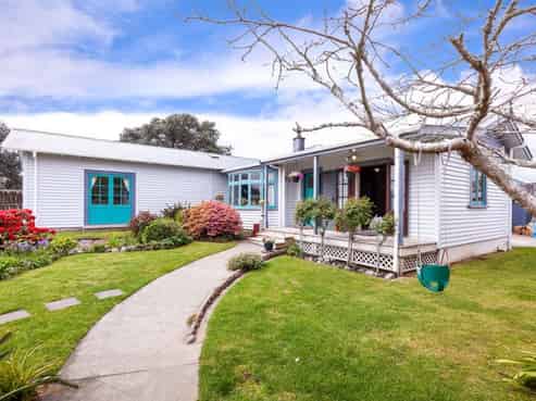 39 Waiwaka Terrace, Strandon