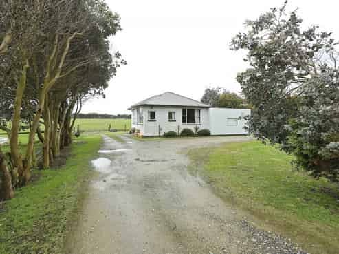 56 Greig Road, Otatara