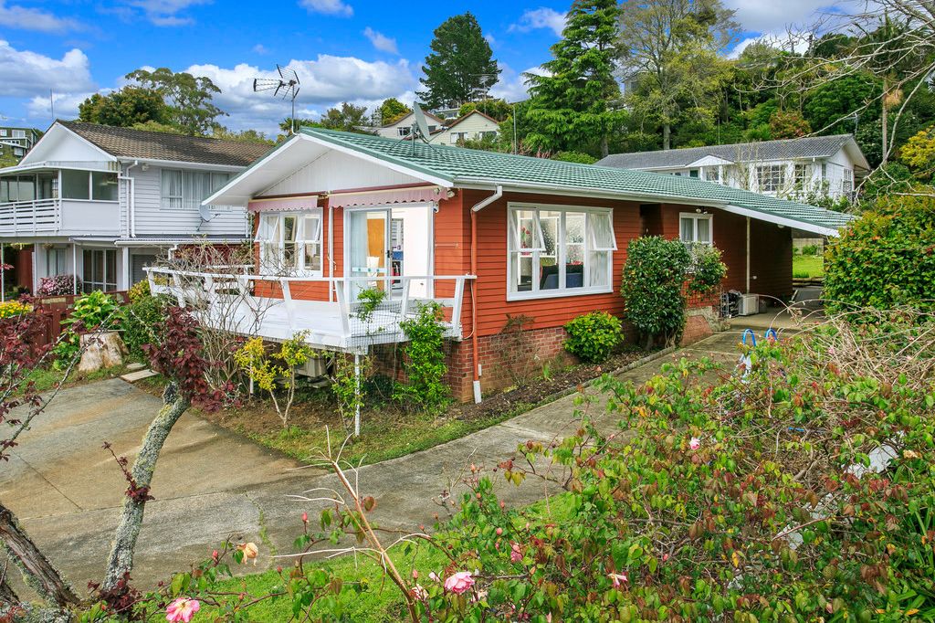 Property value 46 Ayton Drive, Totara Vale realestate.co.nz