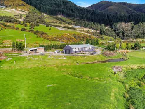 1320 Coast Road, Pencarrow Head