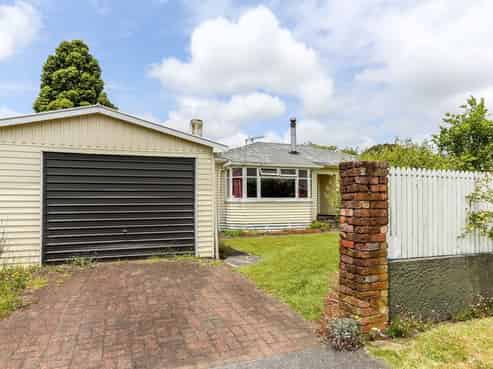 13 Queens Road, Glen Avon
