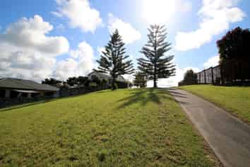 9 Ocean View Road, Coastlands