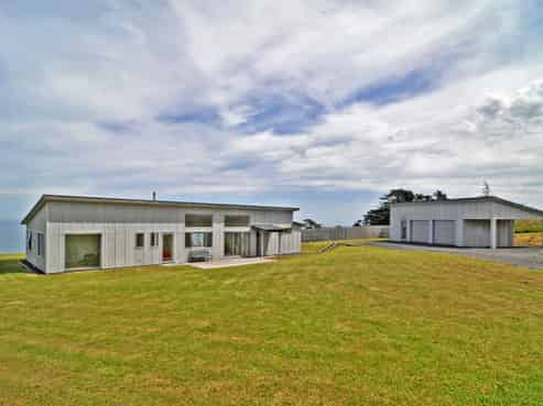 31 Tunnel Beach Road, Blackhead