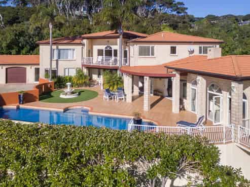 4 Charles Street, Mahurangi East