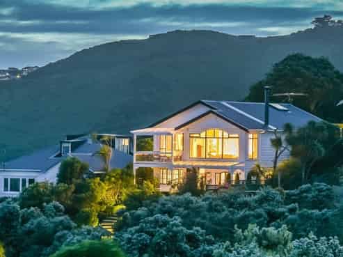 6 Highbury Crescent, Highbury