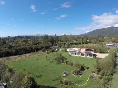 18 Onekaka Iron Works Road, Onekaka
