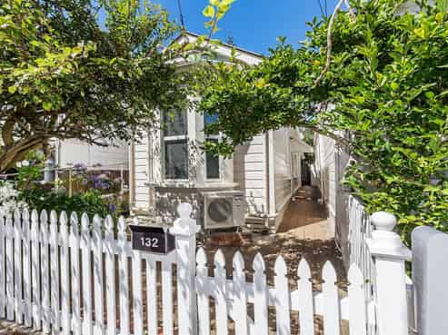 132 Elizabeth Street, Mount Victoria