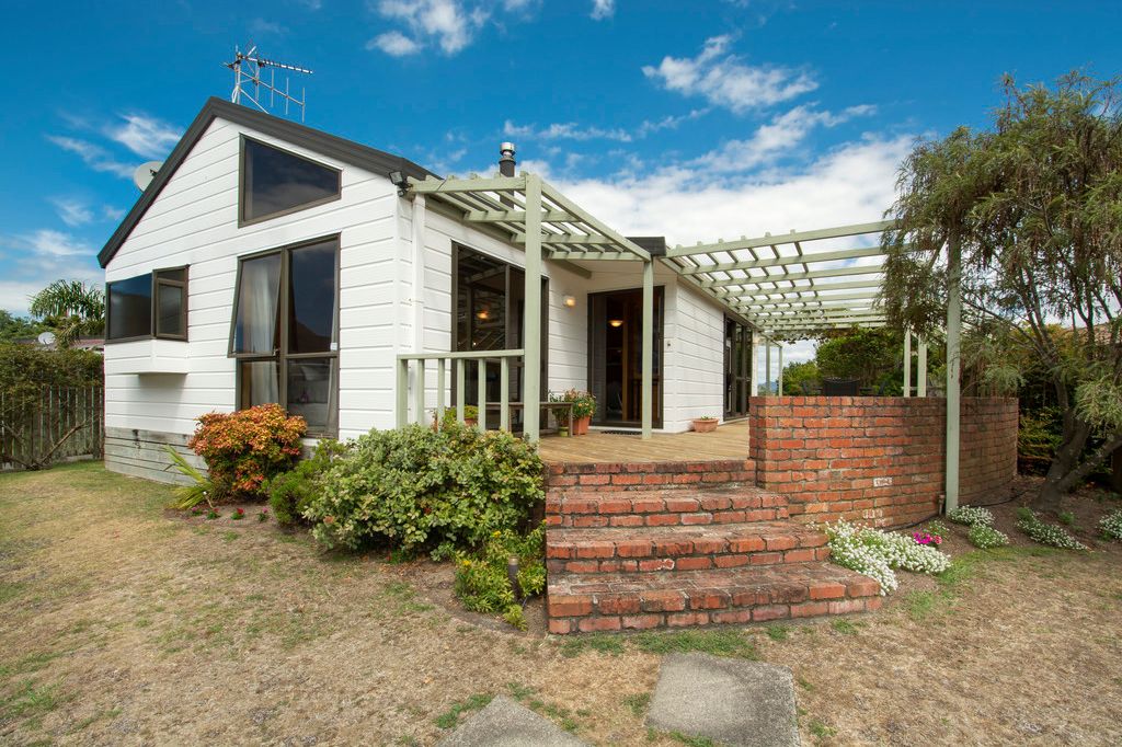 Property value 76 Simpson Road, Papamoa realestate.co.nz