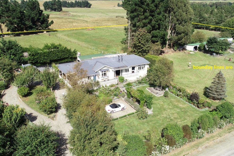 For sale 25 McKerrow Road, Waianakarua realestate.co.nz