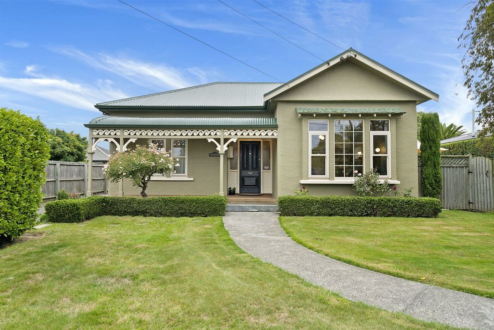 For sale Owners Have Two Homes realestate.co.nz