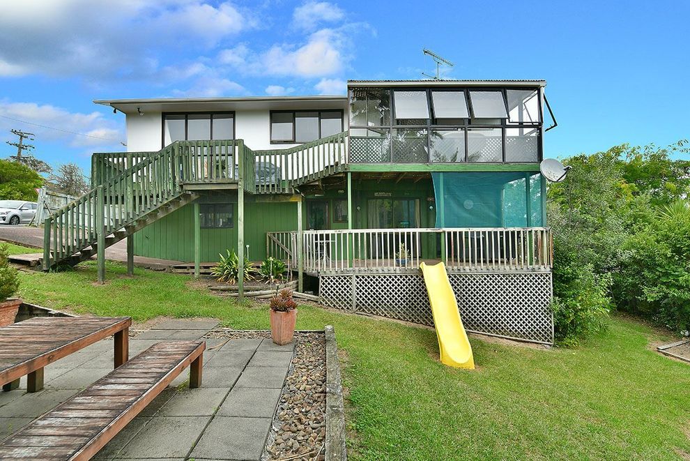 For sale 134 Stanmore Bay Rd, Stanmore Bay realestate.co.nz