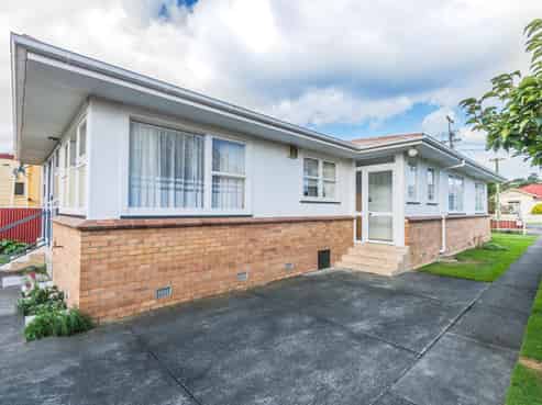 35 Nixon Street, Whanganui East