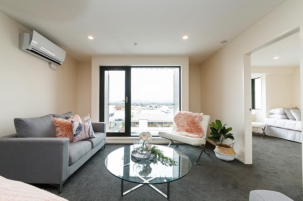 Penthouse Living! 1