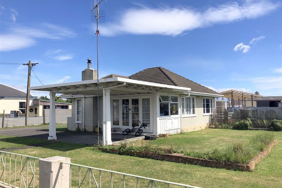 For sale 3 Cook St, Waipukurau realestate.co.nz