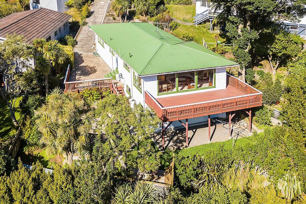 Property value 26 Doris Gordon Crescent, Crofton Downs realestate.co.nz