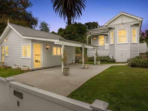 8 Glen Road, Stanley Point