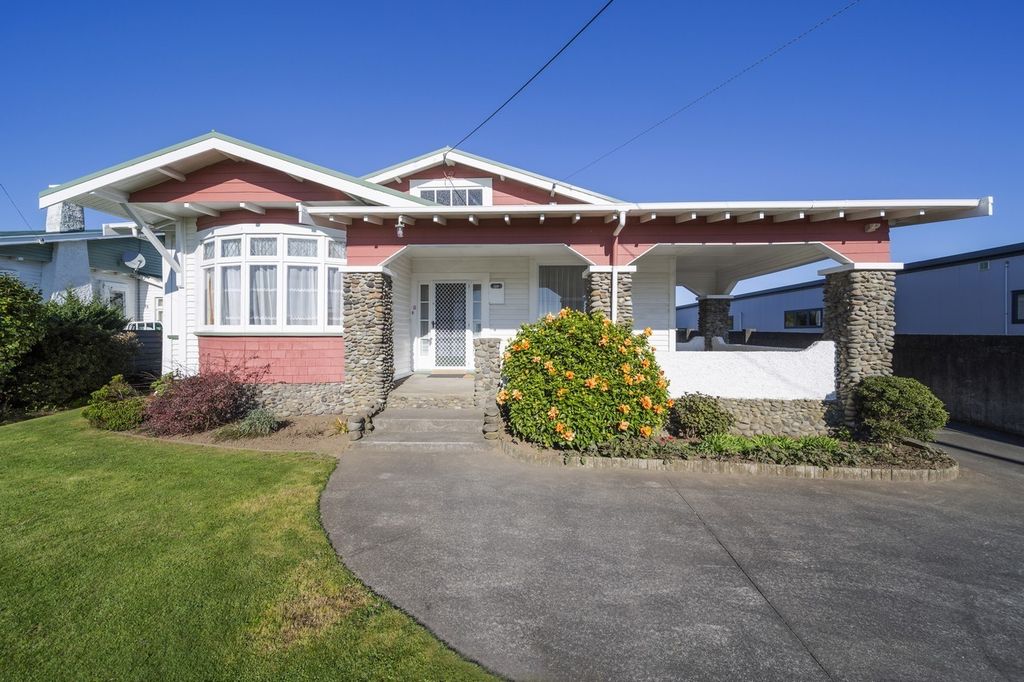 Property value 87 Glover Road, Hawera realestate.co.nz