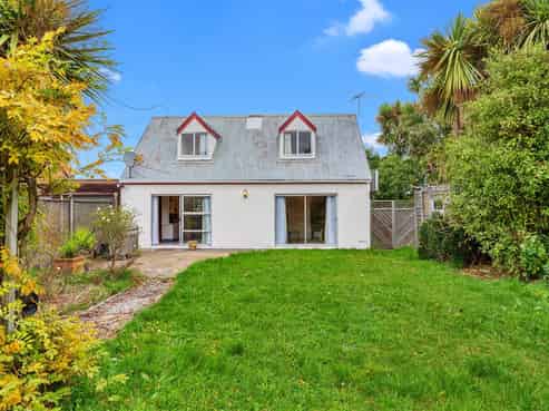 100A Main North Road, Woodend
