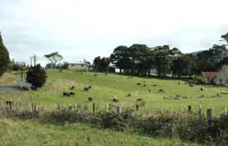 543 West Coast Road, Makarau