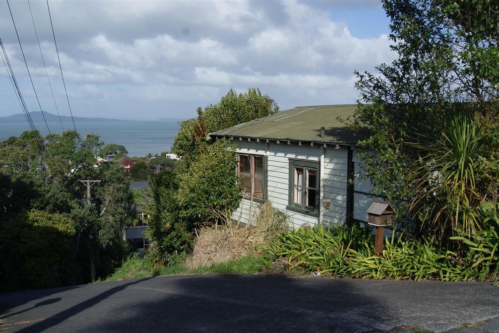 For sale 841 Beach Rd,, Browns Bay realestate.co.nz